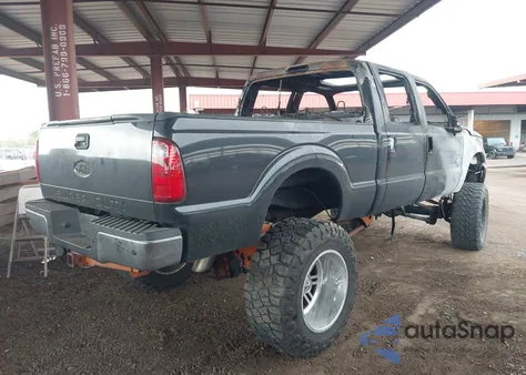 2015 Ford F-250 Lariat z USA, uszkodzony, nr VIN 1FT7W2BT6FEA26193